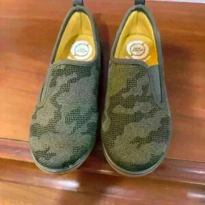 Livie & Luca Sz 13